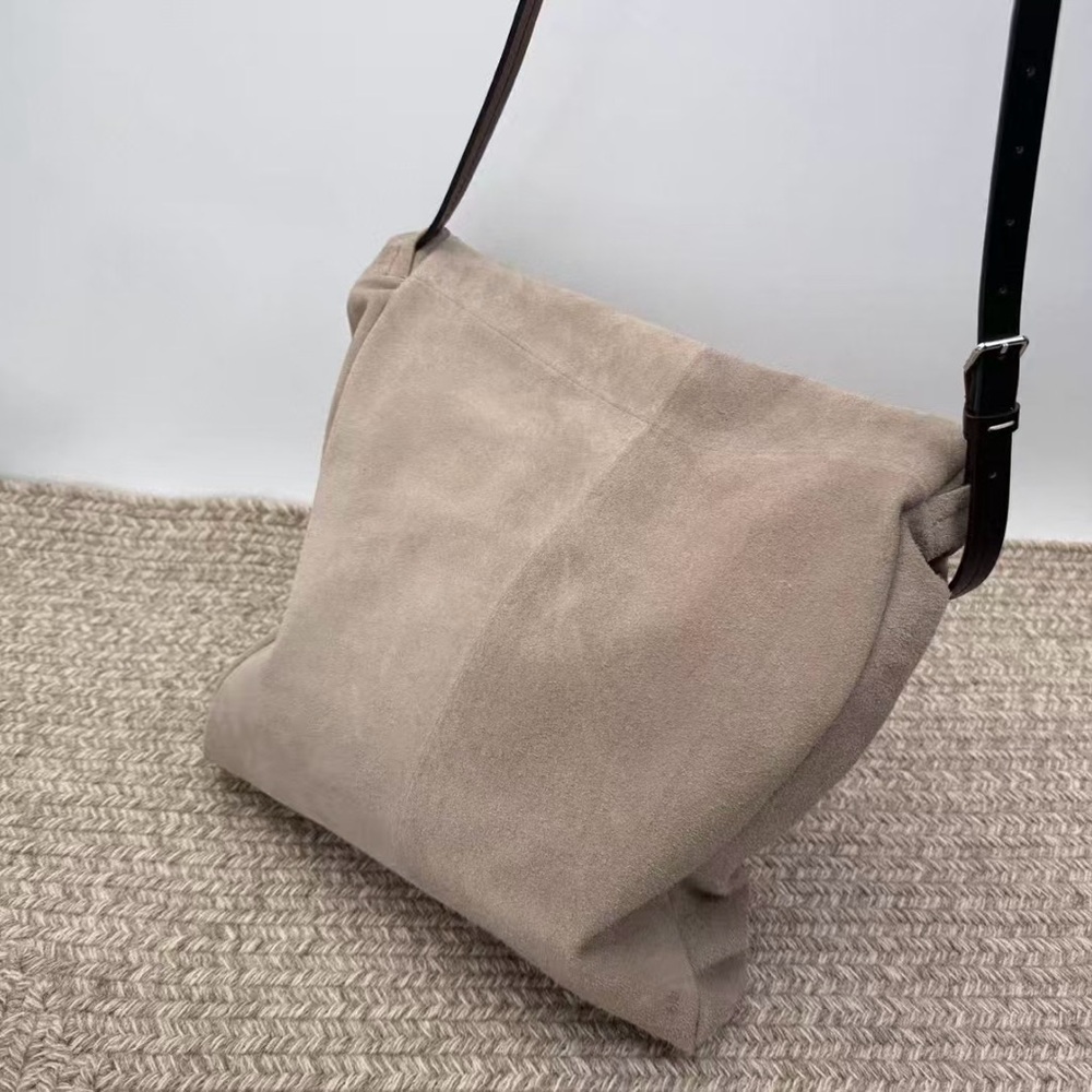 Maison Margiela style suede shoulder bag - Picture 2 of 5